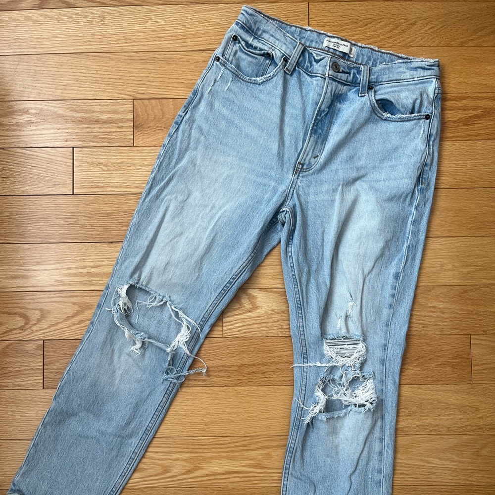 High Rise Mom Jean
